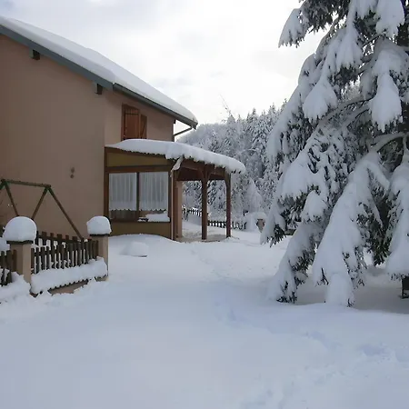 De L'ancien Moulin Apartment *